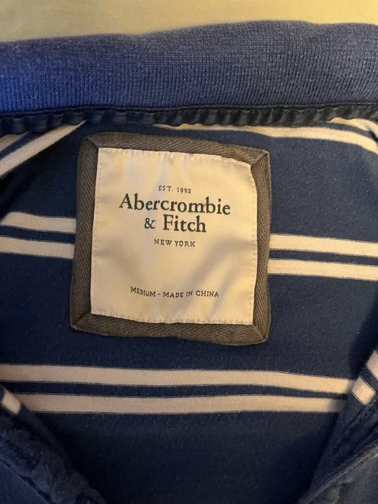 Vintage Abercrombie & Fitch Navy and White Striped Polo Tee - Short Sleeve - Picture 3 of 6